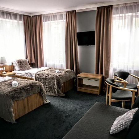 Aviator Hotel Restauracja & Spa Pabianice Ngoại thất bức ảnh