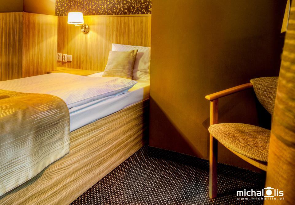 Aviator Hotel Restauracja & Spa Pabianice Ngoại thất bức ảnh