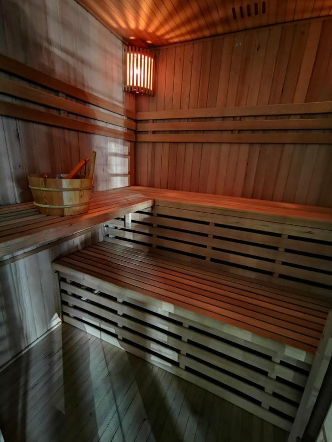 Aviator Hotel Restauracja & Spa Pabianice Ngoại thất bức ảnh