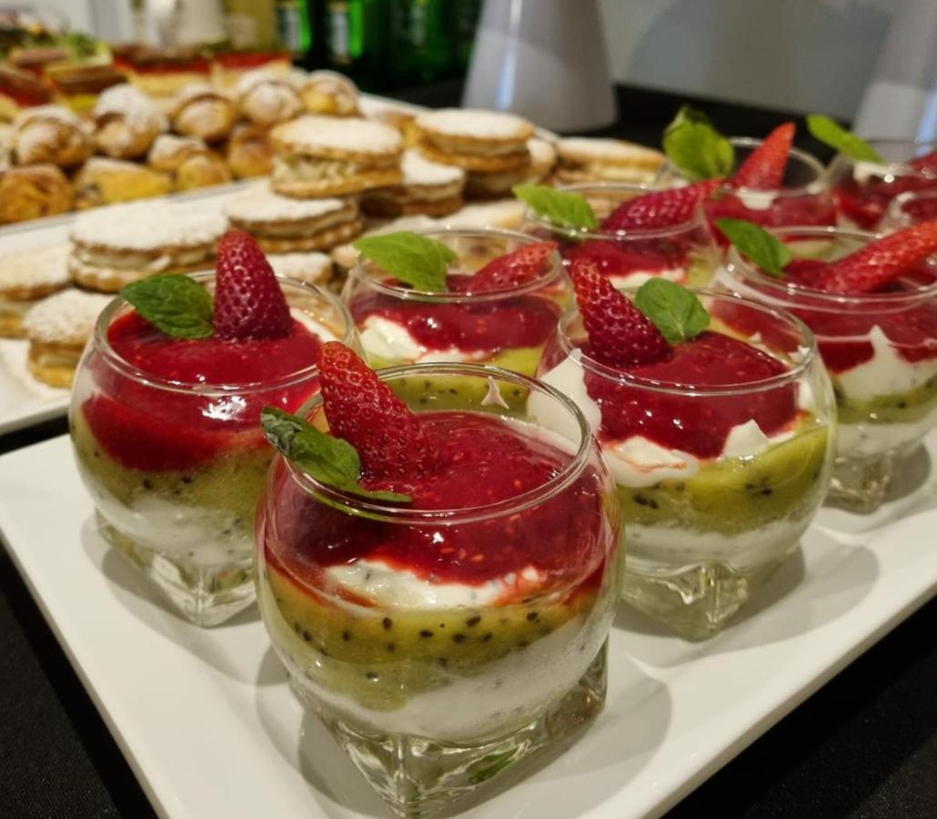 Aviator Hotel Restauracja & Spa Pabianice Ngoại thất bức ảnh