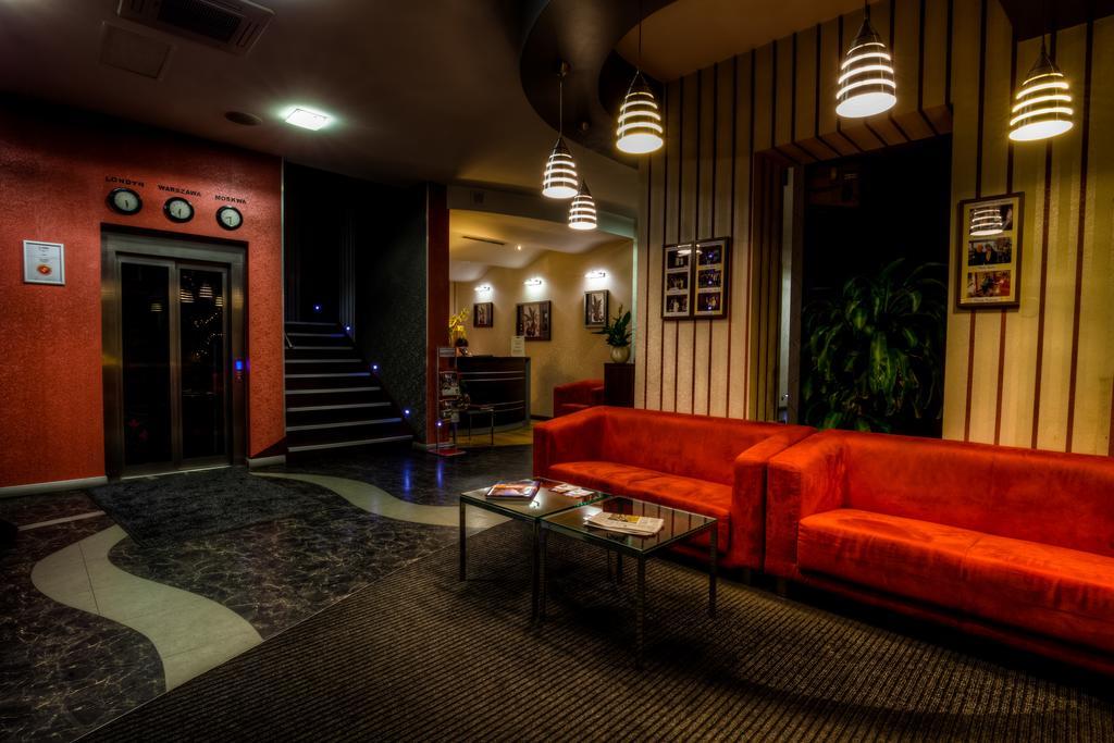 Aviator Hotel Restauracja & Spa Pabianice Ngoại thất bức ảnh