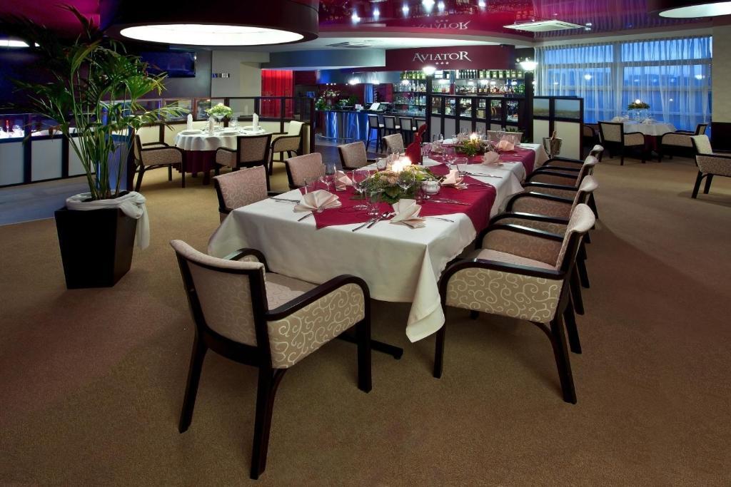 Aviator Hotel Restauracja & Spa Pabianice Ngoại thất bức ảnh