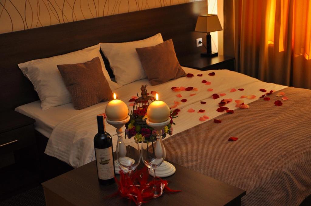 Aviator Hotel Restauracja & Spa Pabianice Ngoại thất bức ảnh
