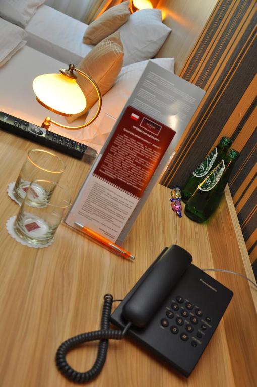 Aviator Hotel Restauracja & Spa Pabianice Ngoại thất bức ảnh